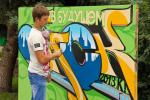 Молодые художники граффити рисуют свой Омск будущего