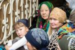 В религиозных семьях мечеть посещают все поколения