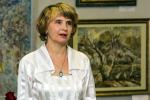 Куратор выставки Светлана Молчанова благодарит пришедших