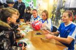 Автограф-сессия игроков женской сборной команды России по футболу