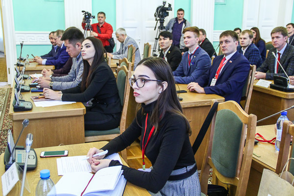 Дискуссионная площадка «Будущее за нами» в Омском городском Совете