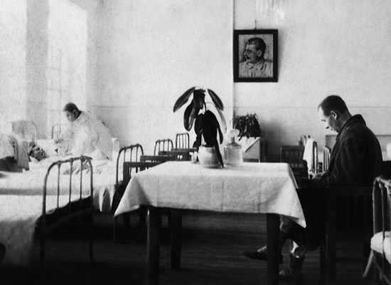 Палата в омском госпитале, 1941 год