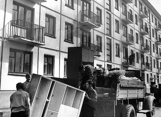 Новоселье в городке нефтяников