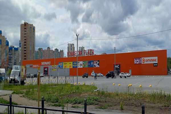 Торговый комплекс «Komarova Plaza»