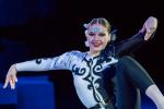 Гала-концерт завершает воздушная гимнастка Дарья Матвеева