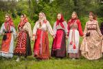 У всех за плечами — прекрасное знание народных танцев и фольклора