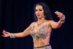 Еще одно соло — Оксана Хайхан танцует под эстрадную арабскую песню