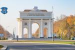 献给莫吉廖夫创建者的凯旋门。凯旋门是莫吉廖夫市民为纪念建市750周年而捐建的。