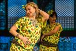 Коллектив студии Play Dance исполняет танец шааби