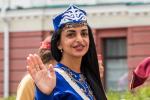 Армянские народные костюмы украшены совсем иначе