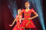 Юные танцовщицы осваивают все виды хореографии — от народной до современной