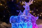 Нарядный новогодний Омск ненадолго погружает в сказку и детей, и взрослых