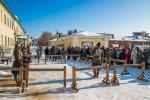 Несмотря на морозную погоду, в Омскую крепость приехали сотни омичей