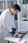 Идёт проверка продукции на соответствие требованиям качества