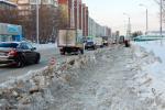 Приходится отвоёвывать магистраль у сибирских осадков