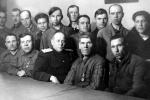 Директор завода № 166 Леонид Соколов среди награжденных работников предприятия, лето 1945 год