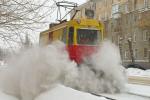 Дмитрий Рудаков. Днем снегоочиститель трамвайных путей выходит на работу только в самые сильные снегопады. 2014