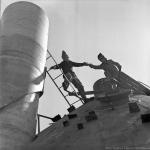 Строительство нефтезавода. Установка АВТ. 1950-е