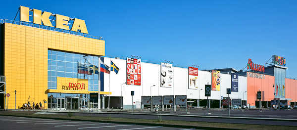 Семейный торговый центр «Мега» в Омске